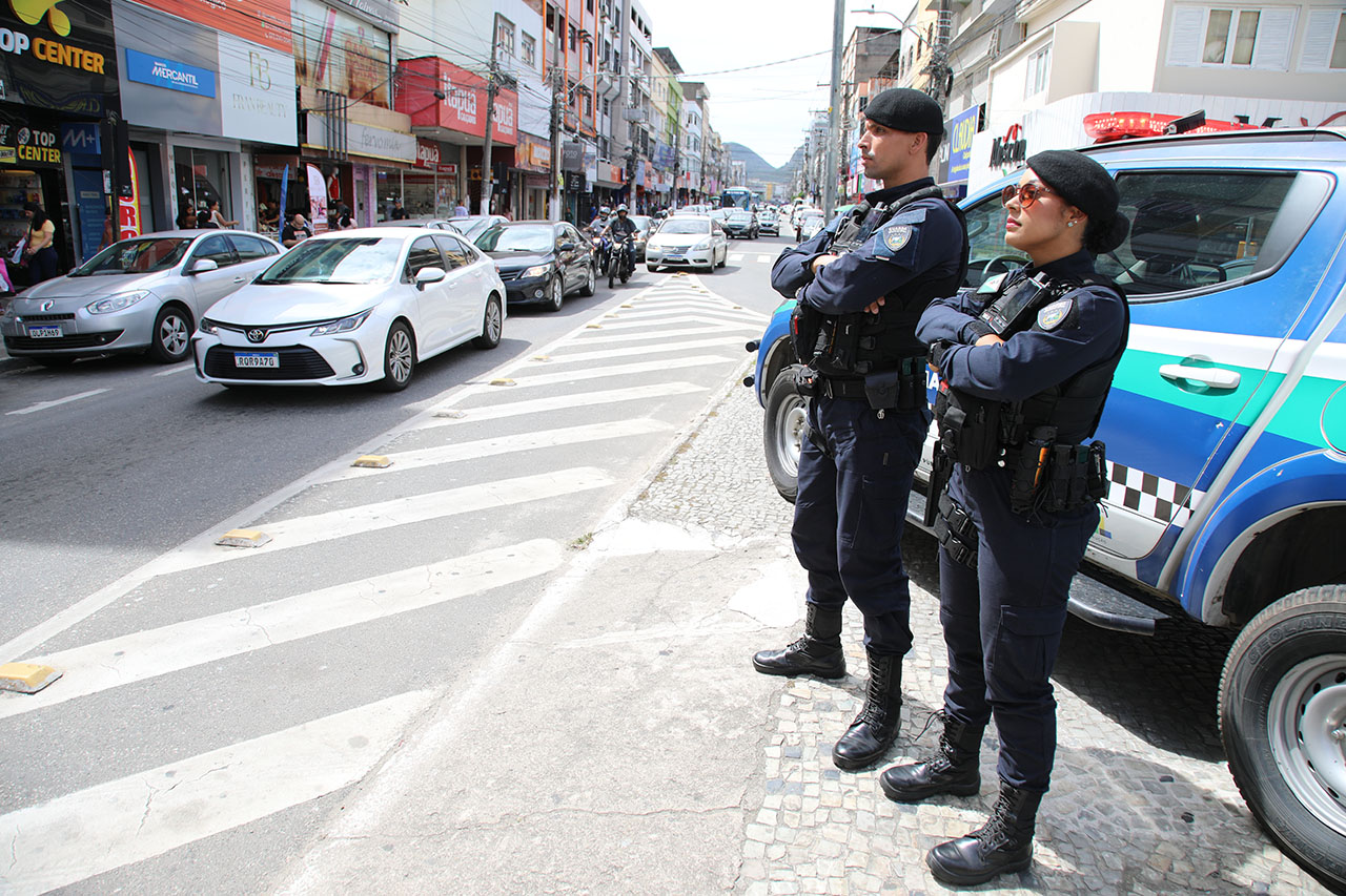 Operação Natal Seguro intensifica presença da Guarda e agentes de trânsito em áreas comerciais de Cariacica