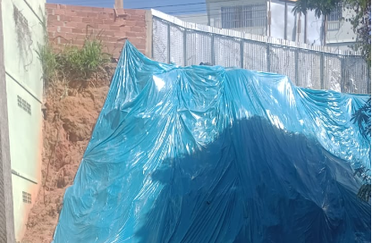 Encosta da Rua Cândida de Oliveira em Jardim América está em fase de concretagem