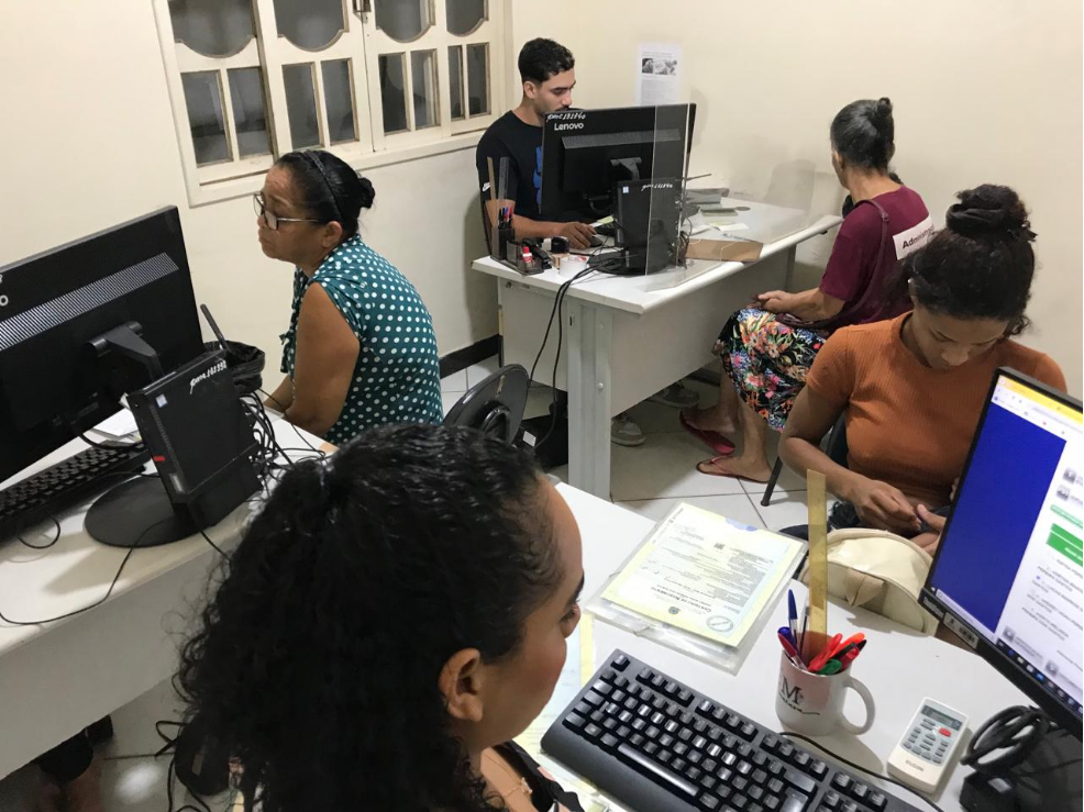 Mais de 500 famílias são atendidas em mutirão de atualização do CadÚnico no Cras de Porto Novo