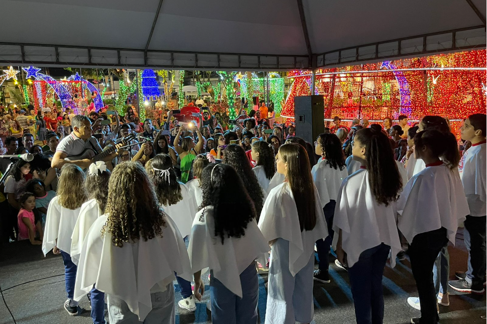Natal Luz 2023: corais encantam público da programação natalina em Cariacica-Sede