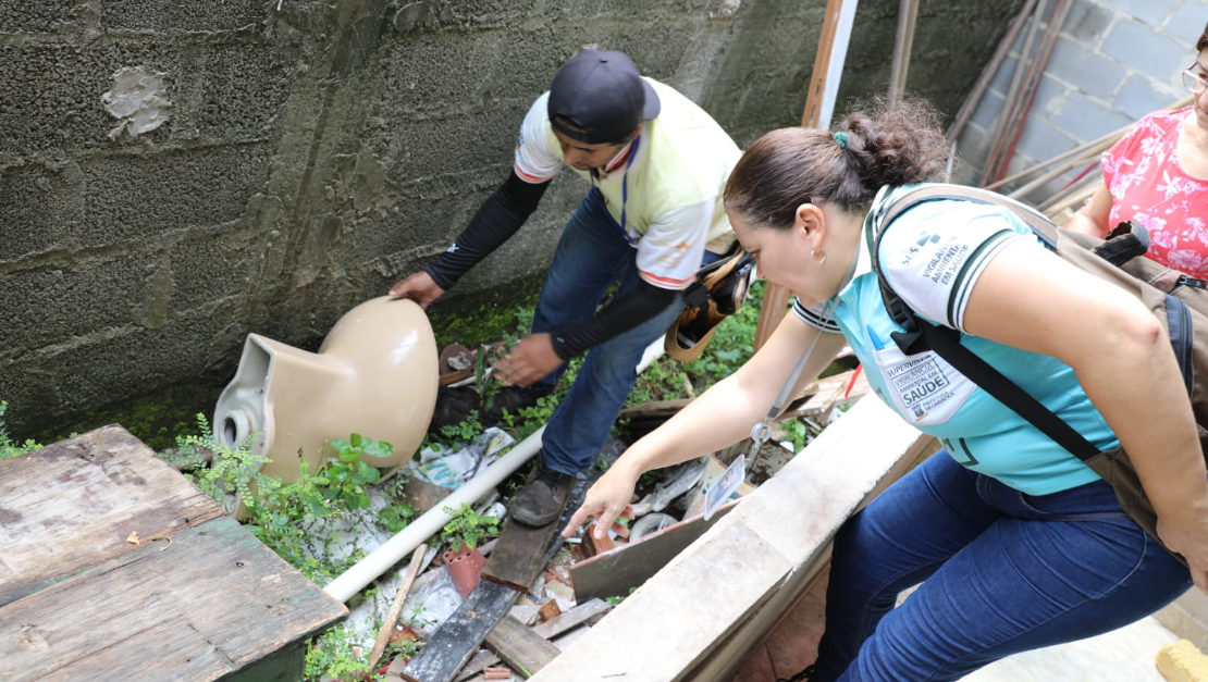 Dia D Contra a Dengue: agentes de combate às endemias visitam residências dos moradores de Rio Marinho e Flexal