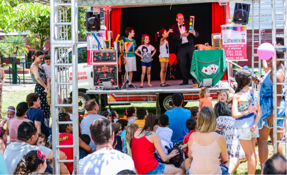 Mágico Marcelo Labarrère fará apresentação gratuita em Alzira Ramos nesta quinta-feira (11)