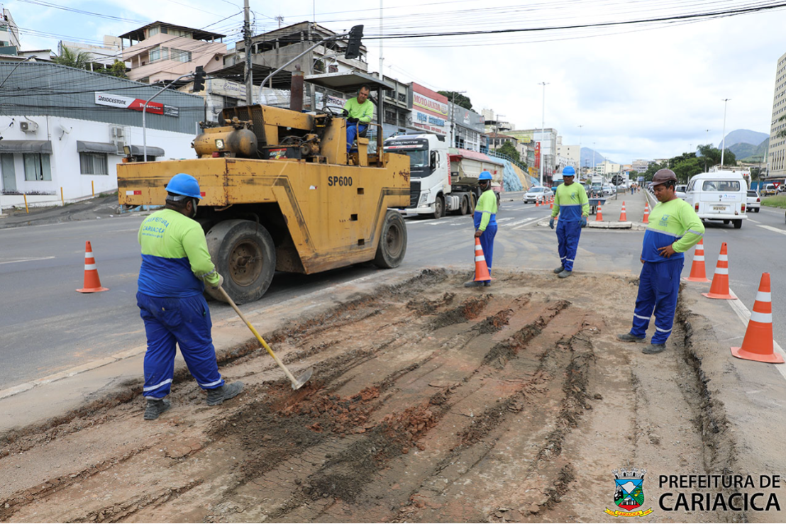 Viaduto na Avenida Mário Gurgel: pistas são alargadas para mudanças no trânsito