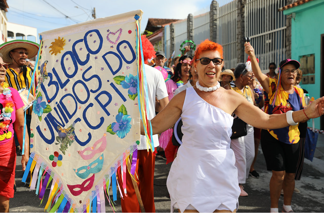 Baile e Bloco de Carnaval movimentam Centro de Convivência da Pessoa Idosa nesta semana