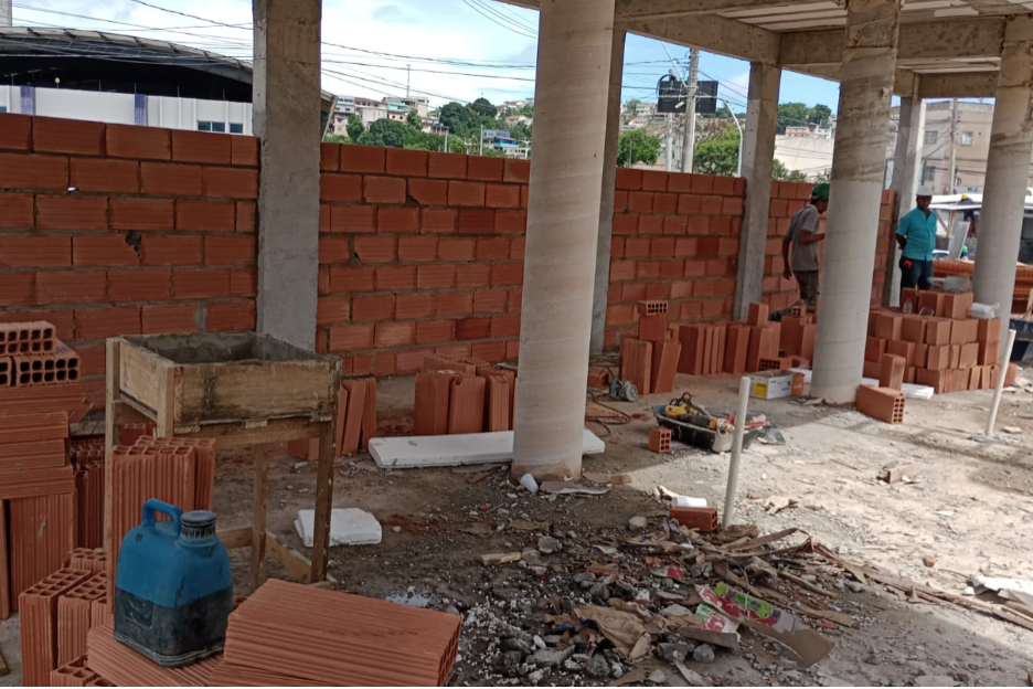 Obras do Mercado Municipal atingem 50% dos trabalhos concluídos