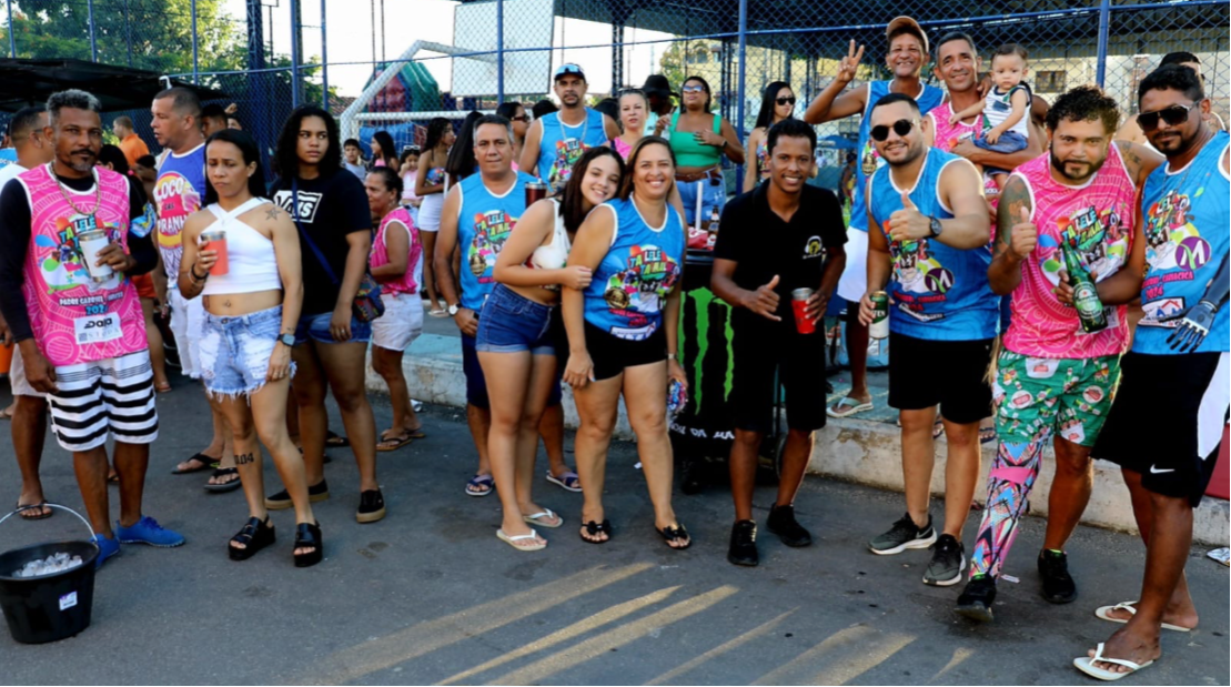 Carnaval 2024: Bloco Tá Lelé Tá Maluco desfila pelas ruas de Padre Gabriel