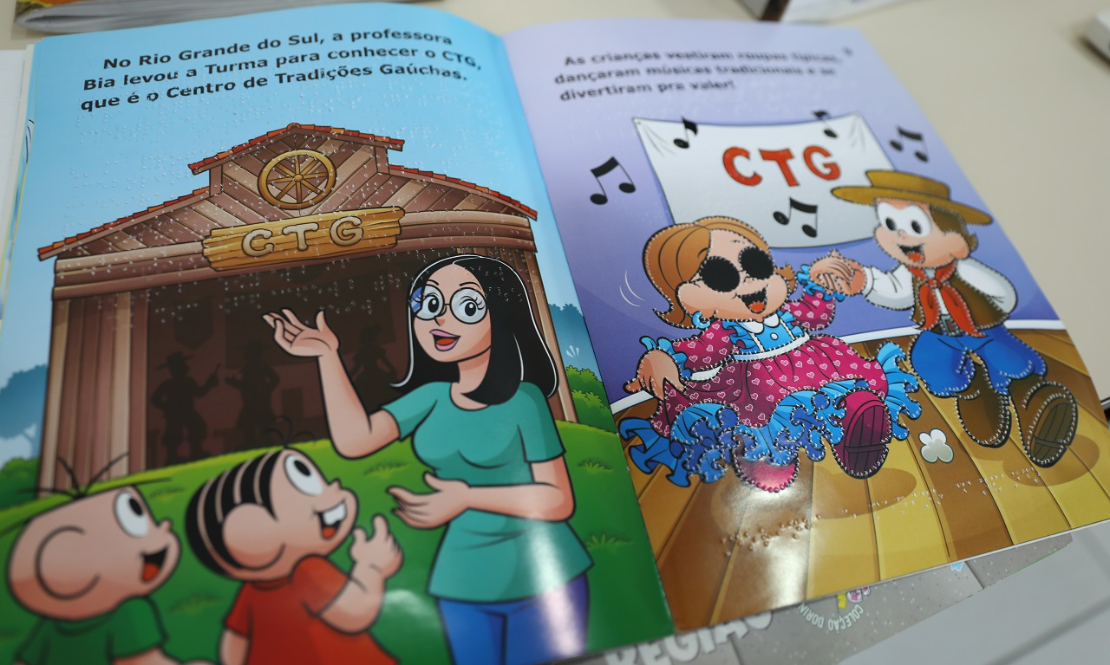 Biblioteca Pública de Cariacica conta com mais de 200 obras para pessoas cegas ou com baixa visão