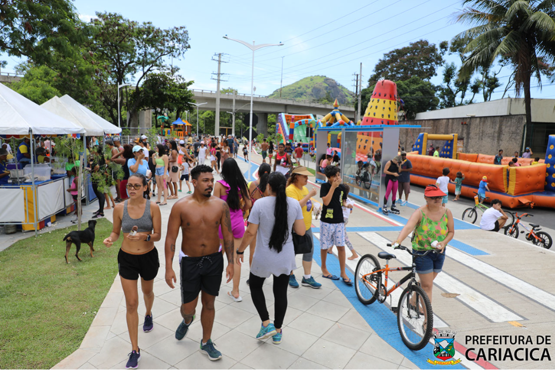 Cariacica Verão 2024: brinquedos infláveis pipoca e algodão-doce na Rua de Lazer na Nova Orla neste domingo (14)