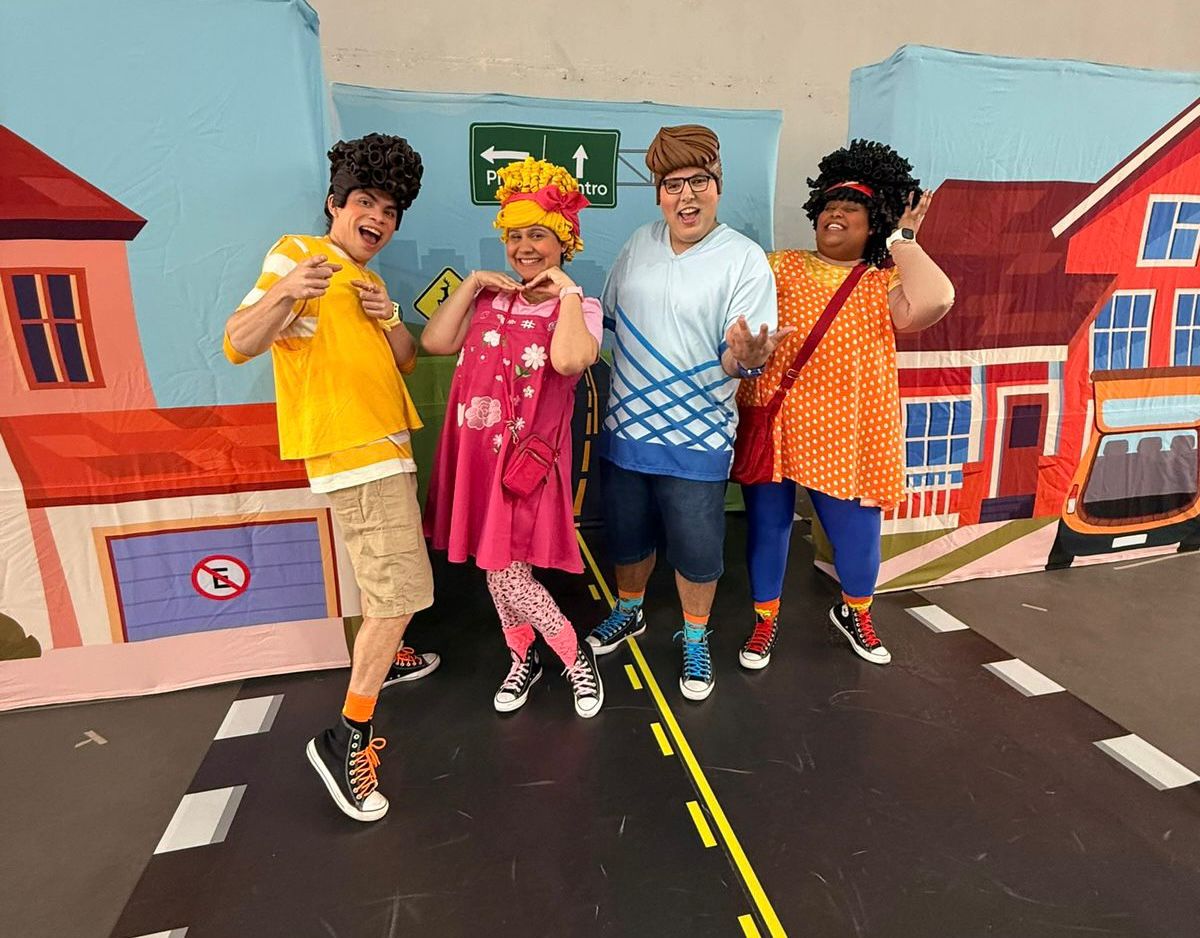 Teatro e diversão em minipista ensinam estudantes de Cariacica sobre segurança e cidadania no trânsito  