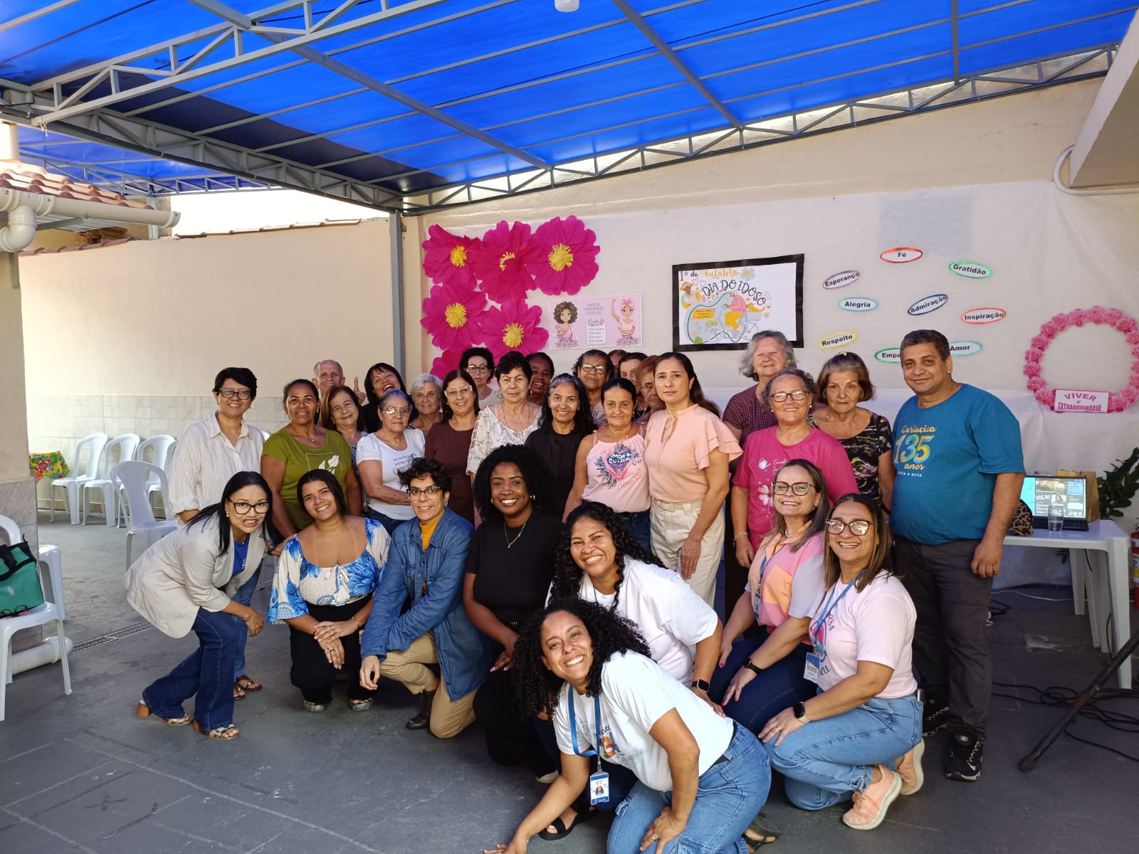 Palestra no Centro de Convivência da Pessoa Idosa aborda prevenção da depressão e bem-estar na terceira idade