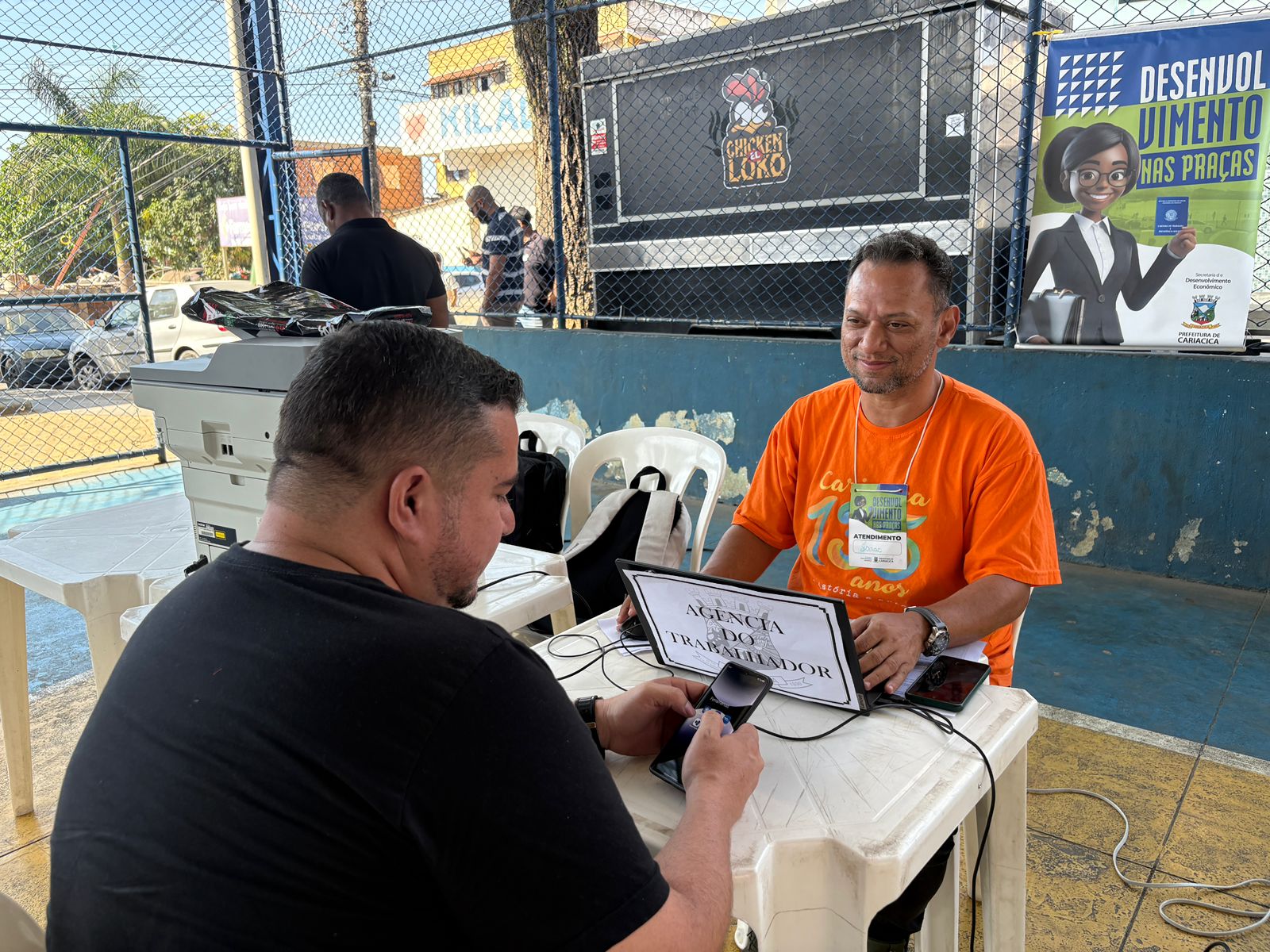 Desenvolvimento nas Praças leva diversas vagas de emprego ao bairro Padre Gabriel