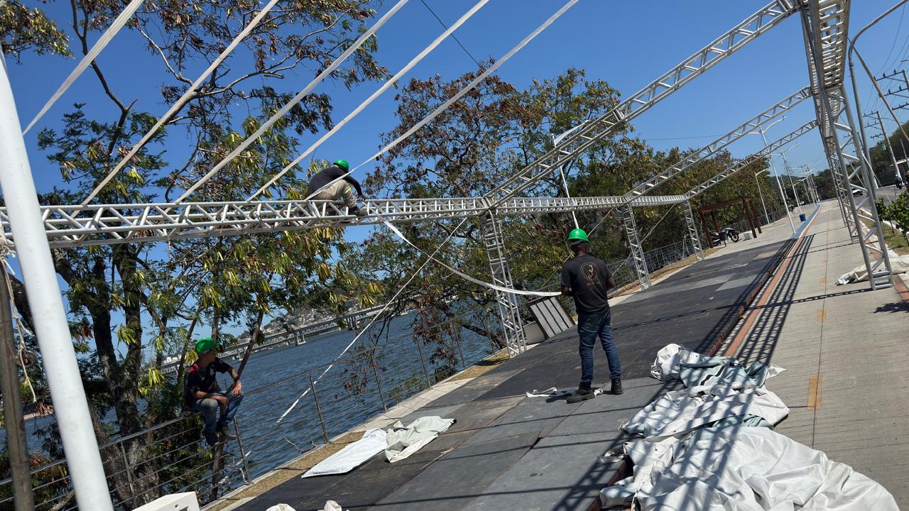 Estrutura do Cariacica Verão já começou a ser montada na Nova Orla