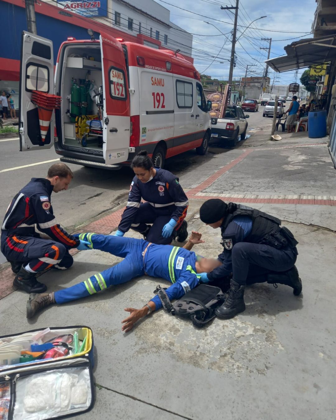 Guarda Municipal de Cariacica auxilia em atendimento do Samu em acidente na Alice Coutinho