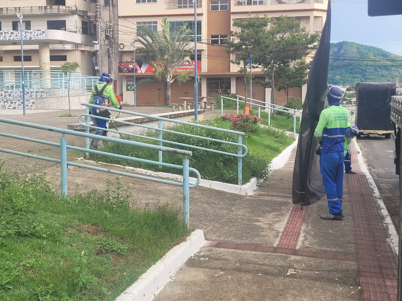 Prefeitura de Cariacica realiza força-tarefa de limpeza e manutenção em diversos bairros neste sábado (31)