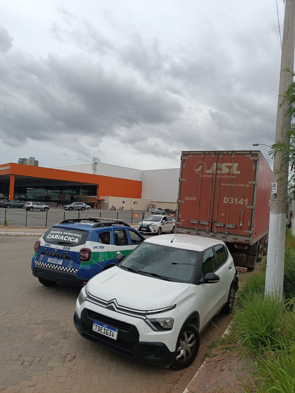 Guarda Municipal recupera veículo furtado em Cariacica