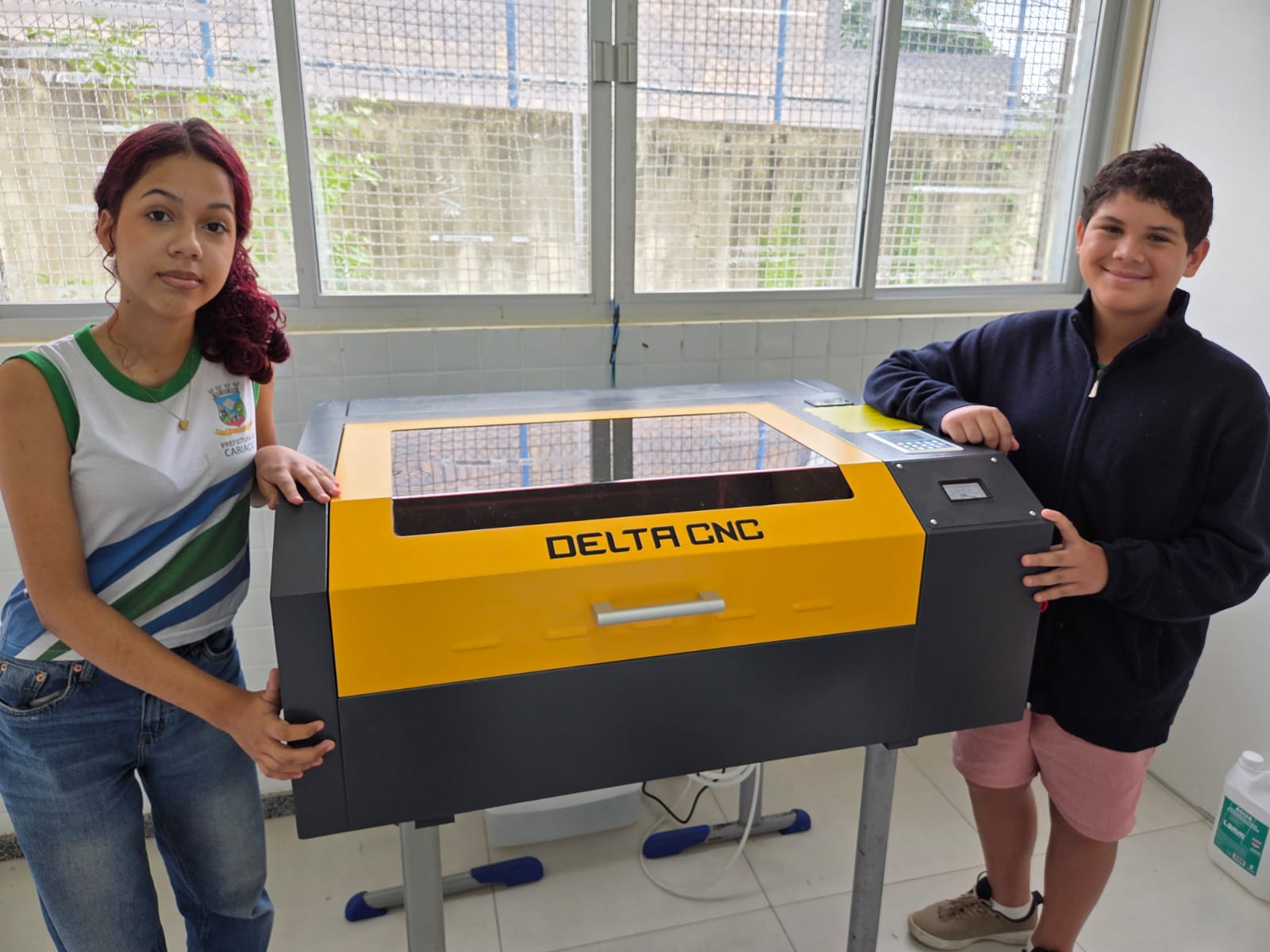 Escolas municipais recebem novas impressoras 3D para laboratórios de cultura maker