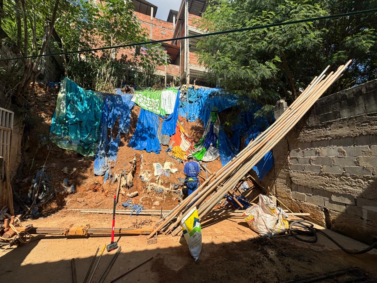 Começa construção de muro de arrimo no bairro Oriente