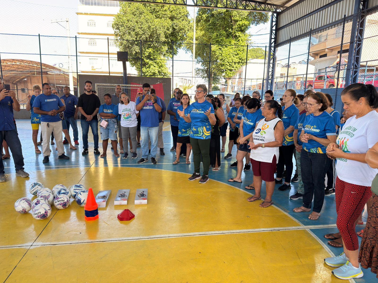 Núcleo esportivo de Bandeirantes recebe materiais para circuito funcional e futebol