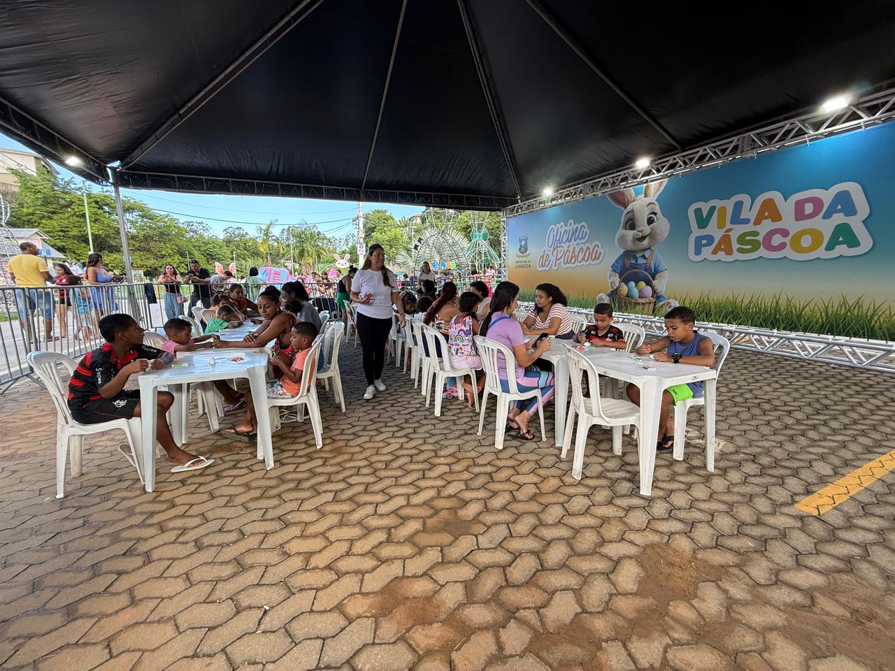 Oficina de pintura de ovos encanta famílias na Vila da Páscoa no Parque da Biquinha 