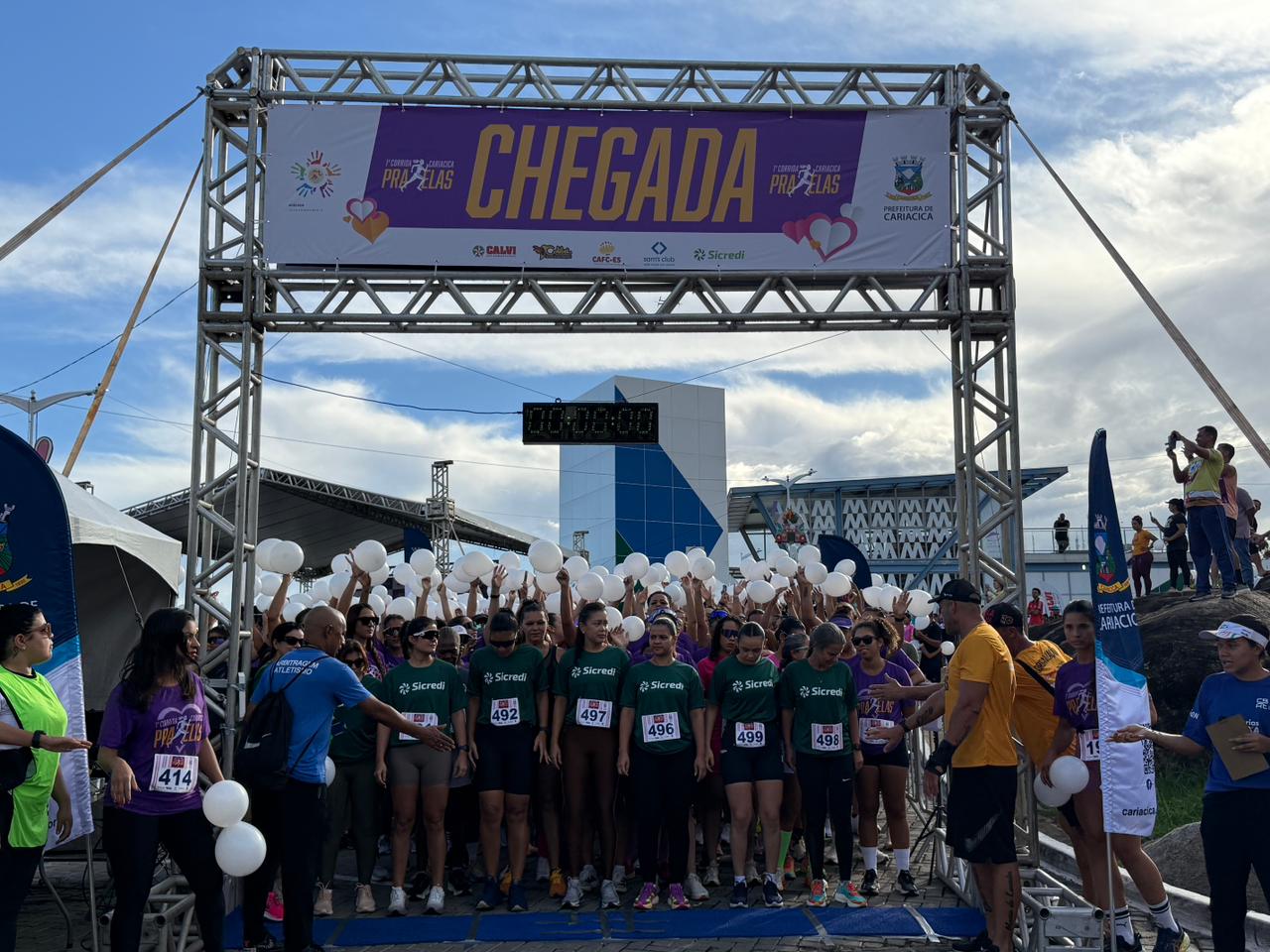 Com mais de mil participantes, 1ª Corrida Cariacica Pra Elas movimentou a Nova Orla neste domingo (29)