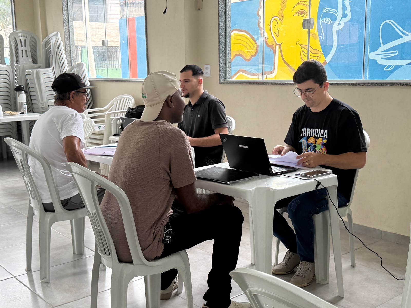 Moradores de Porto Novo negociam débitos em ação itinerante 