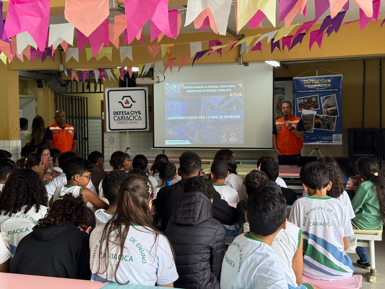 Defesa Civil orienta sobre prevenção durante palestra para alunos da Escola Coronel Olímpio Cunha