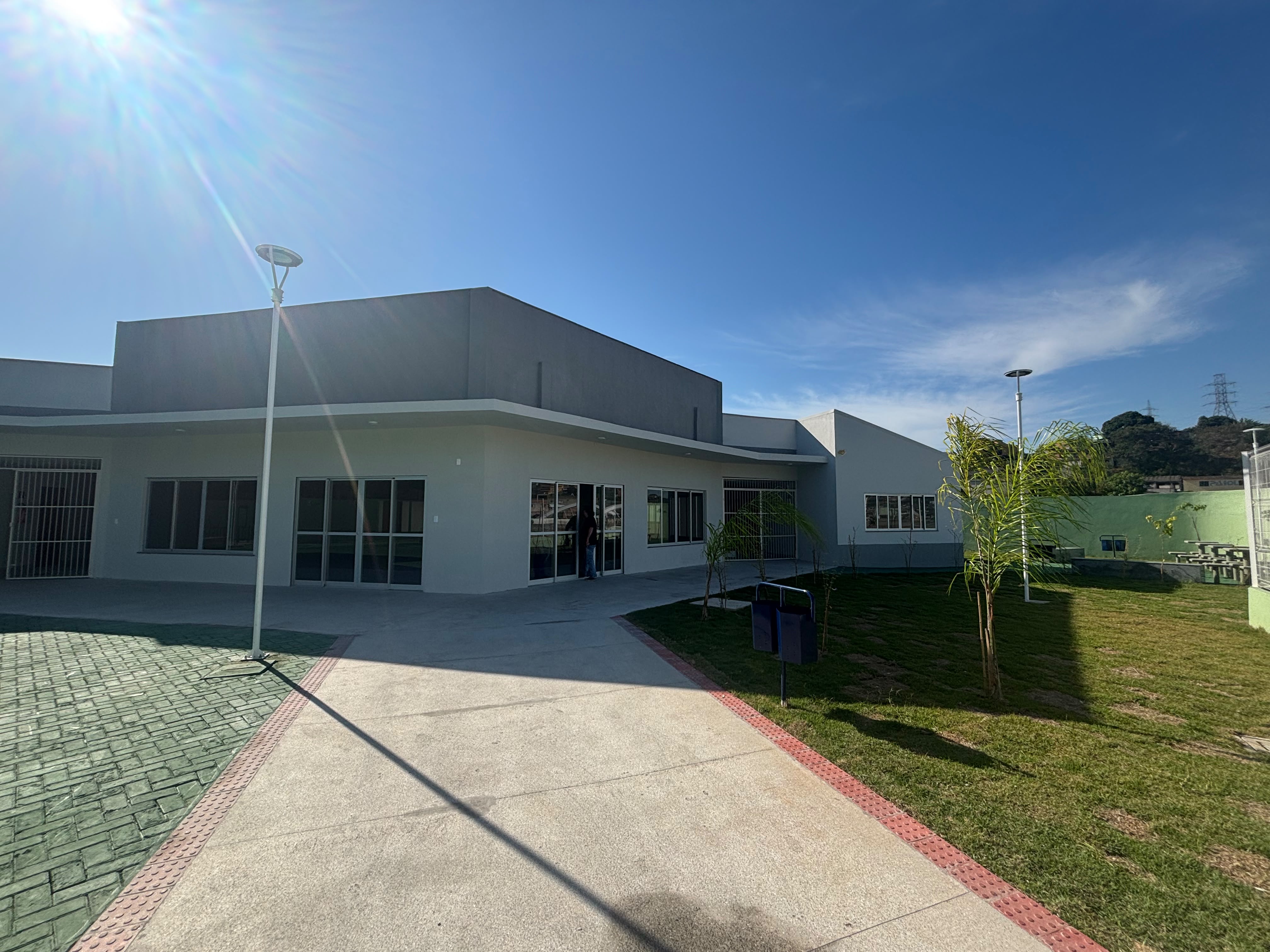 Obras do novo Centro de Convivência de Itacibá entram na fase de acabamento