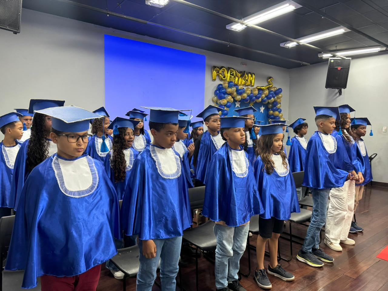 Rumo ao 6º ano: escola em Nova Rosa da Penha realiza formatura para alunos do Ensino Fundamental I
