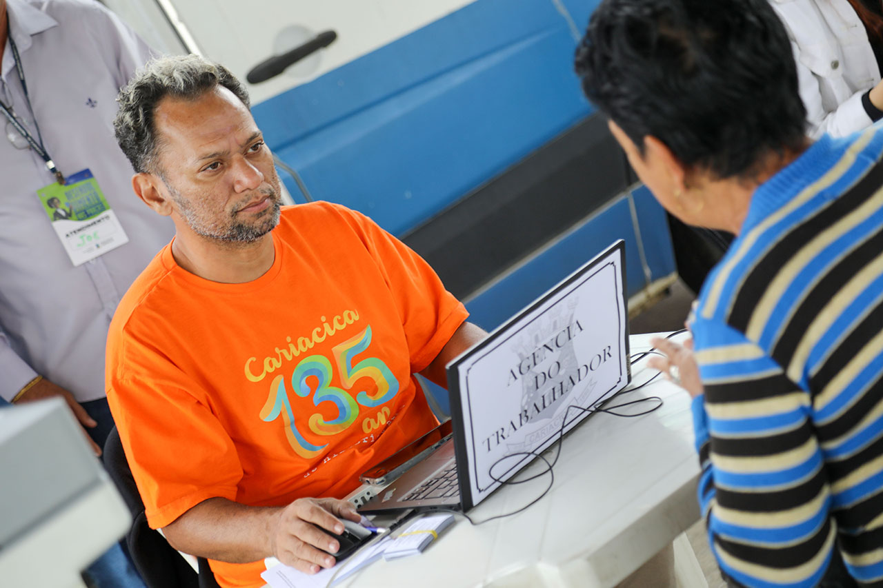 Desenvolvimento na Praça oferta mais de oito mil vagas de empregos durante mutirões nos bairros