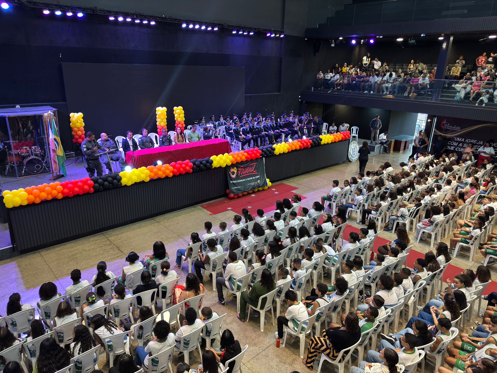 Mais de 600 alunos de Cariacica participam de formatura do Proerd