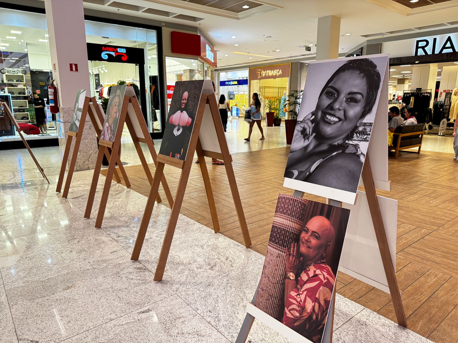Outubro Rosa: exposição Você Não Está Só é aberta no Shopping Moxuara