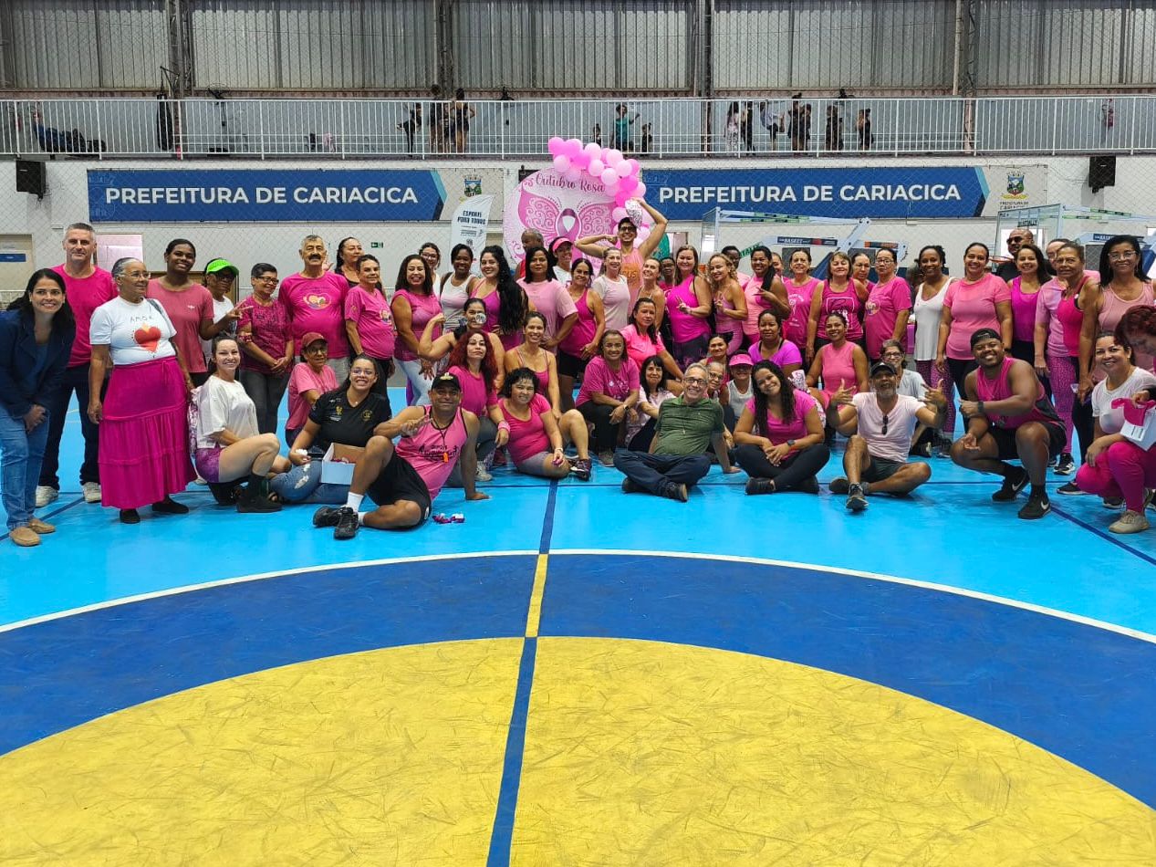 Outubro Rosa: aulão com atividade física e orientações sobre prevenção reúne cerca de 80 mulheres na Estação Cidadania-Esporte