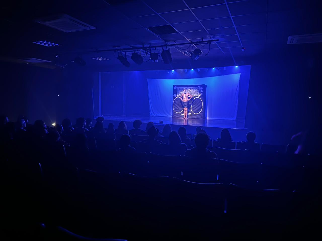 Peça “Vitor ou Vitrola?!” anima o Frei Civitella em mais uma edição do Curta a Quarta 