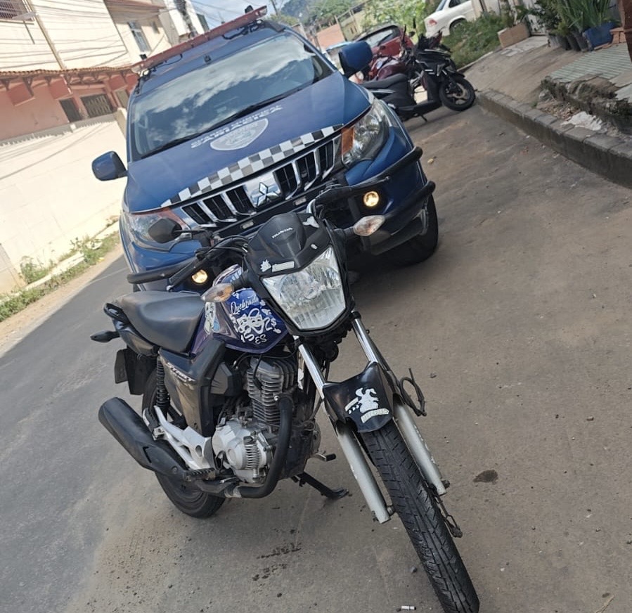 Motocicleta com irregularidades é apreendida durante patrulhamento da Guarda Municipal em Itanguá