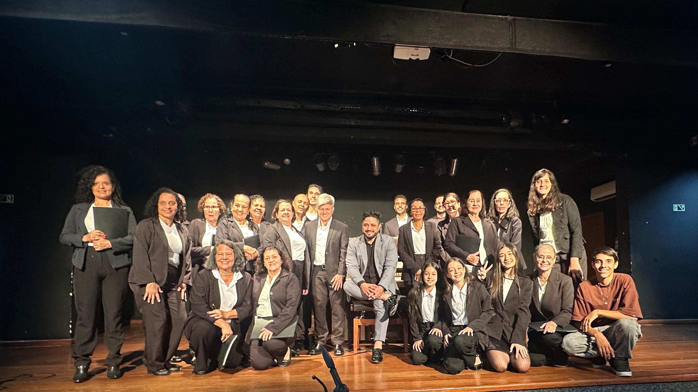 Curta a Quarta promove solenidade de posse da Academia Cariaciquense de Letras