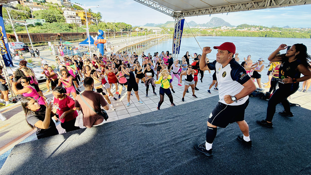 Cariacica Pra Elas: domingo (8) tem aulão de defesa pessoal e de ritmos na Nova Orla