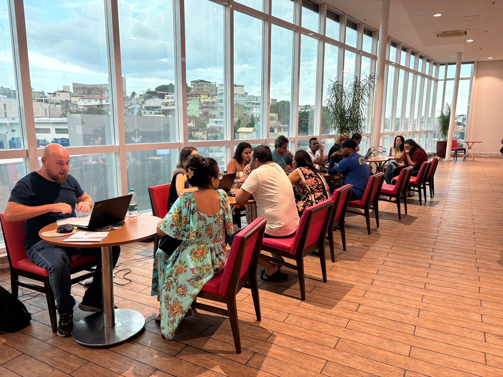 Feirão de Renegociação de Dívidas realiza cerca de 120 atendimentos no 1º dia de ação 