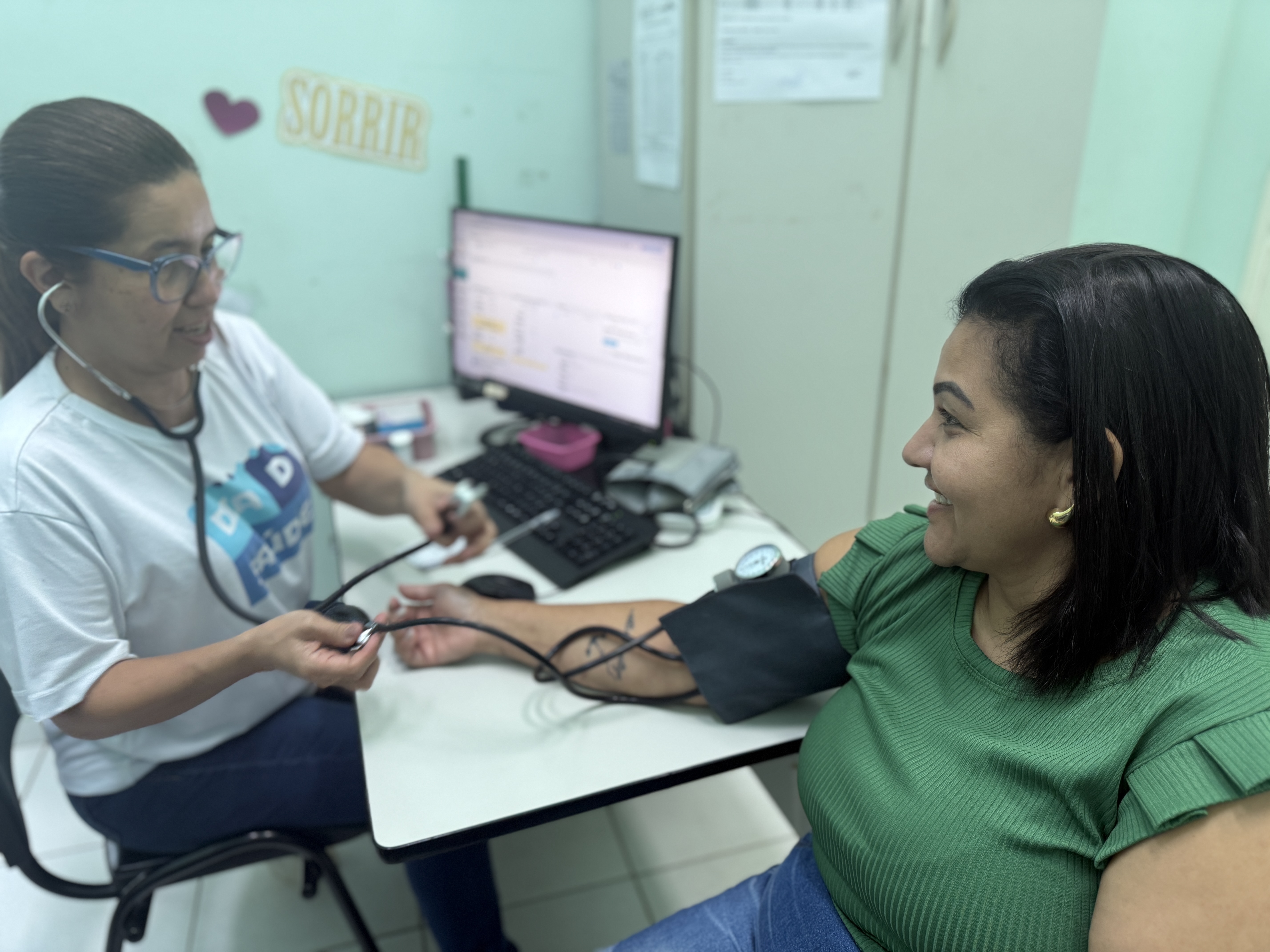 Consultas, exames e vacinação: Super Dia D da Saúde abre 30 unidades neste sábado (25)