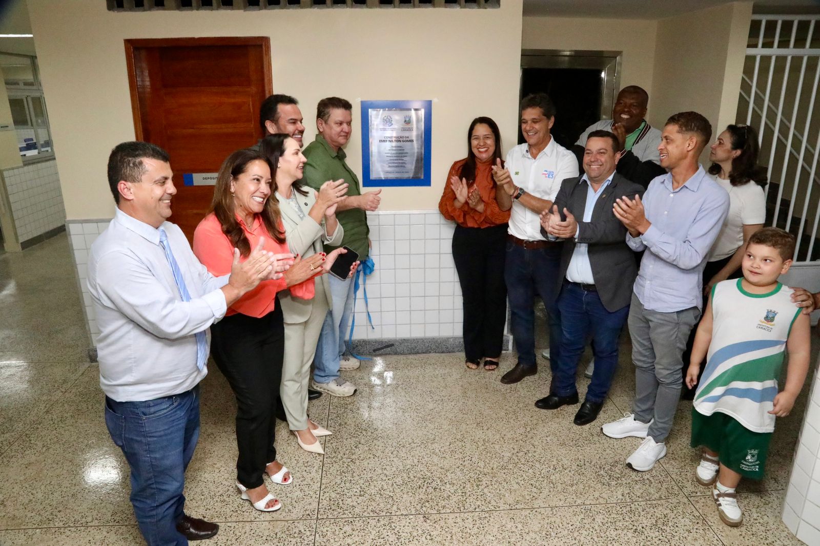 Escola Nilton Gomes é entregue e prefeito anuncia reforma da Emef Rosa da Penha