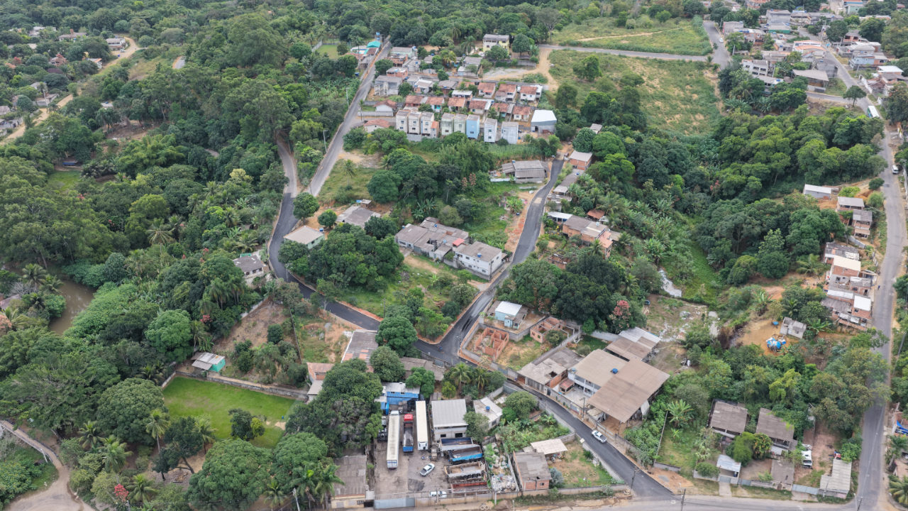 Cariacica conclui obras e entrega sete ruas pavimentadas em Caçaroca nesta quinta (18) 