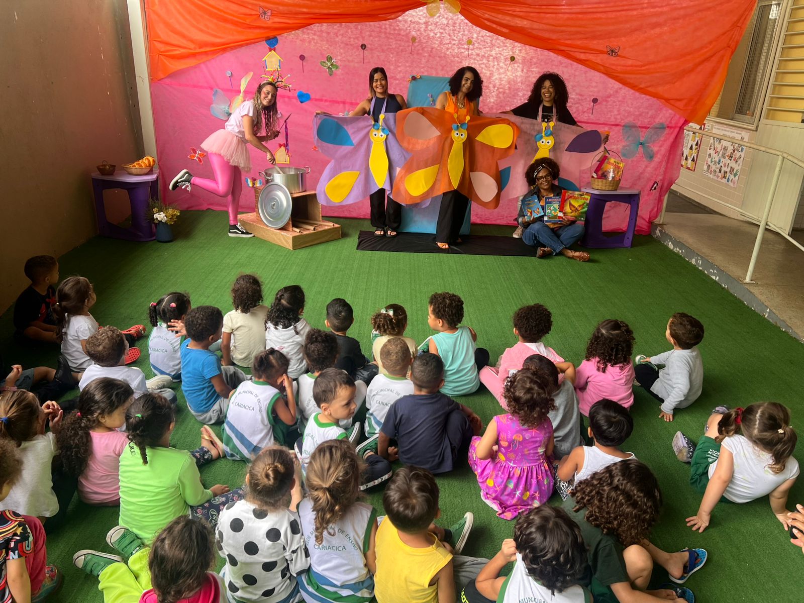 Dia Nacional da Leitura: Cmei de Itacibá realiza programação especial para promover alfabetização