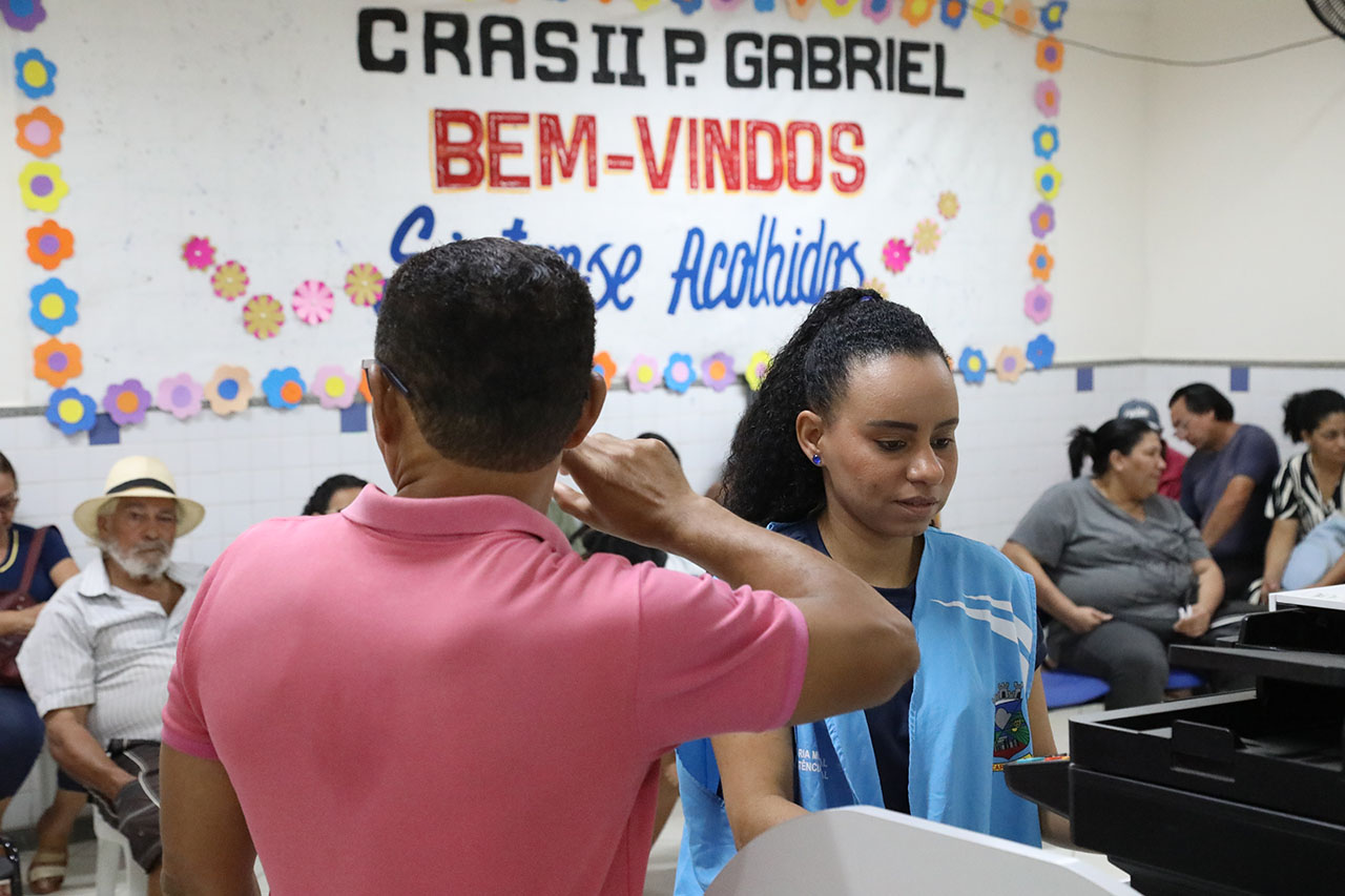 Mais de 100 famílias atualizam CadÚnico durante mutirão da Assistência Social