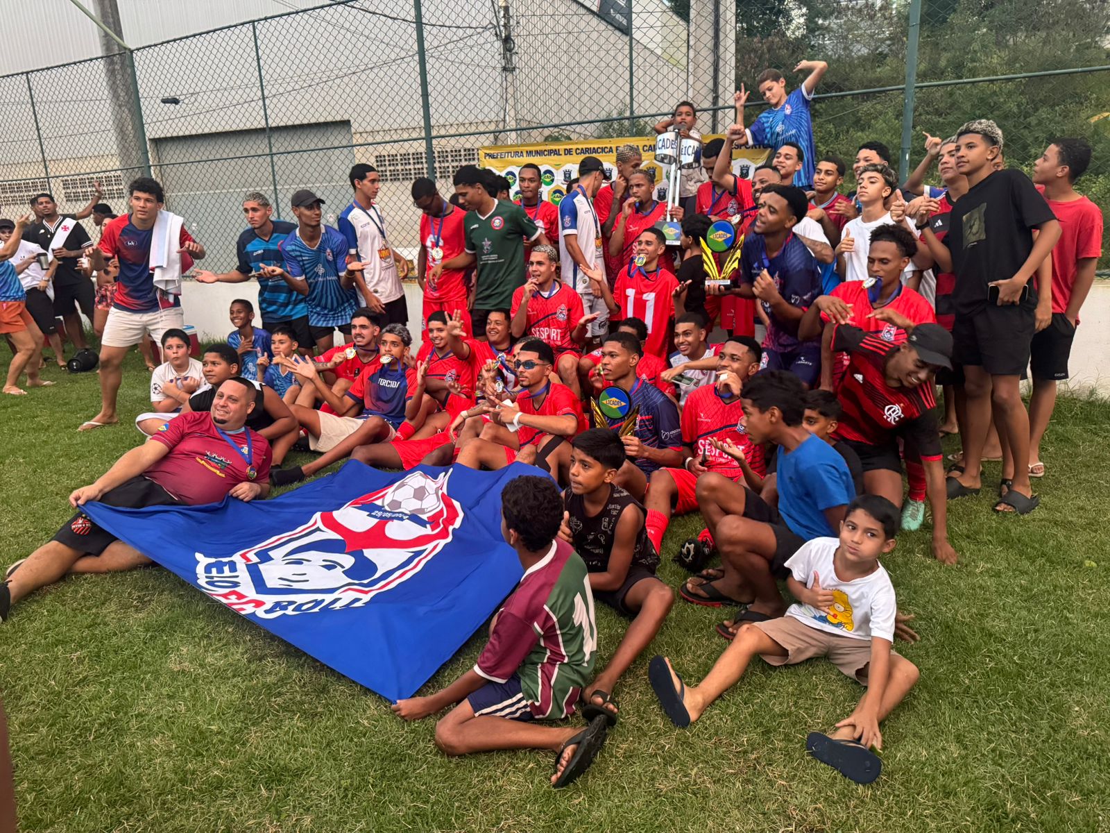 Instituto social de Cariacica representa o município em campeonato de futebol no Rio de Janeiro 