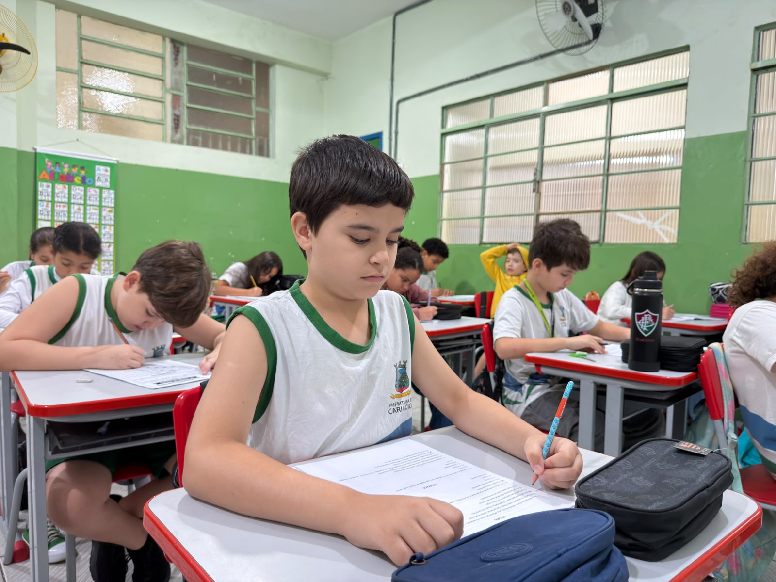Escola de Cariacica usa simulados para acompanhar aprendizagem e preparar alunos para avaliações externas